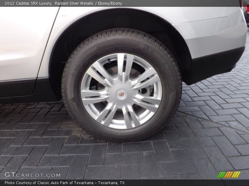 Radiant Silver Metallic / Ebony/Ebony 2012 Cadillac SRX Luxury
