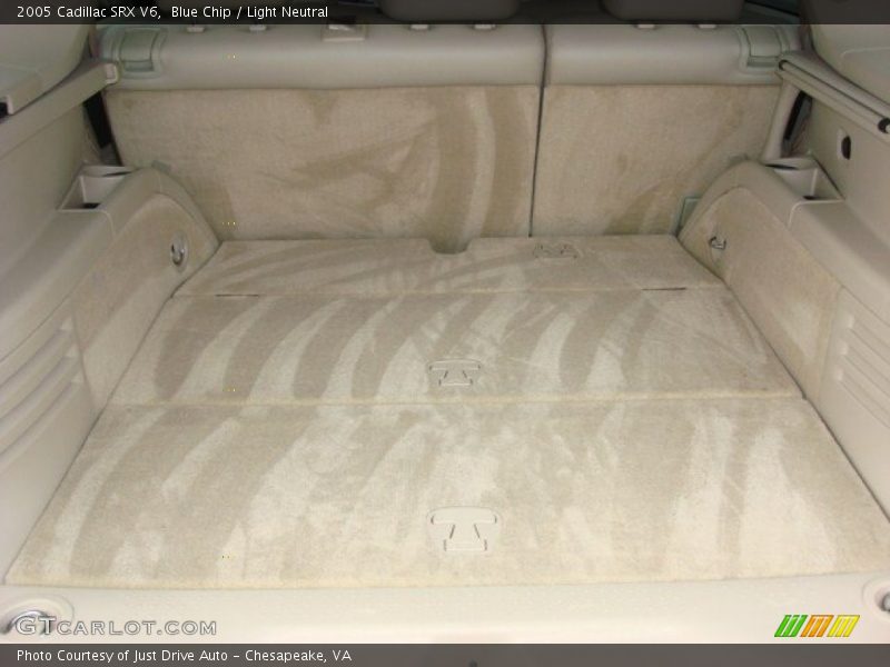 Blue Chip / Light Neutral 2005 Cadillac SRX V6