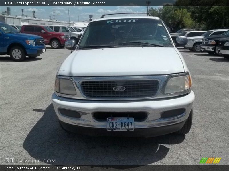 Oxford White / Medium Graphite 1998 Ford Expedition XLT