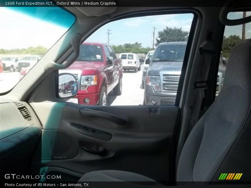 Oxford White / Medium Graphite 1998 Ford Expedition XLT