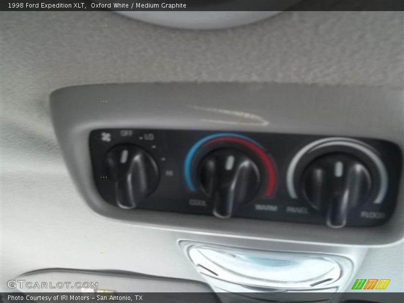 Oxford White / Medium Graphite 1998 Ford Expedition XLT