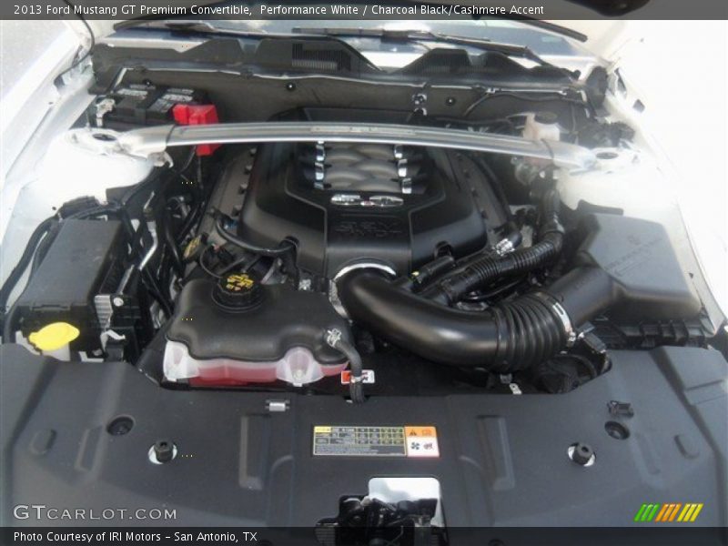  2013 Mustang GT Premium Convertible Engine - 5.0 Liter DOHC 32-Valve Ti-VCT V8