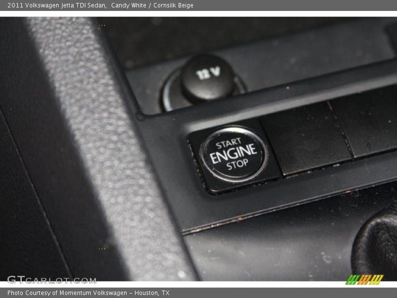 Candy White / Cornsilk Beige 2011 Volkswagen Jetta TDI Sedan