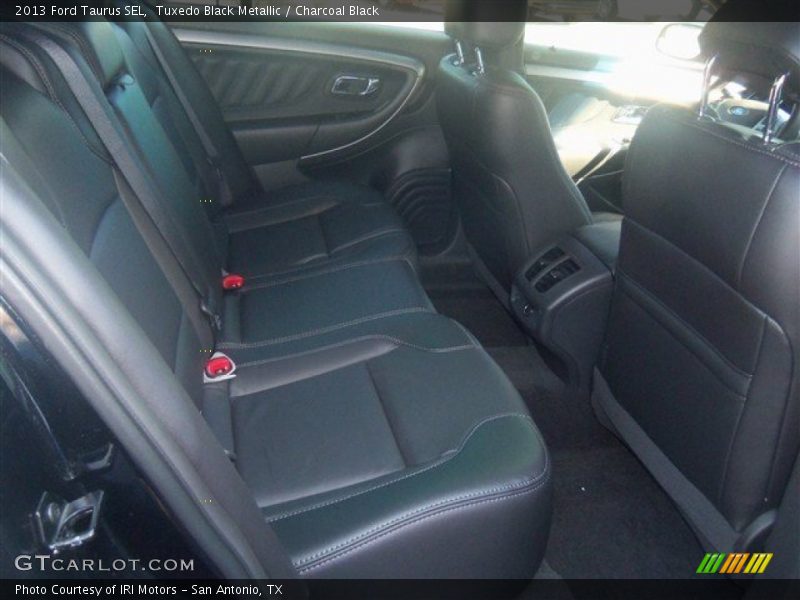 Tuxedo Black Metallic / Charcoal Black 2013 Ford Taurus SEL