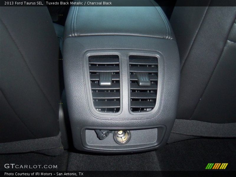 Tuxedo Black Metallic / Charcoal Black 2013 Ford Taurus SEL