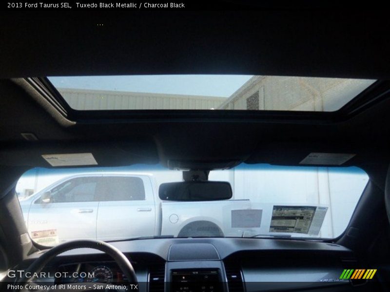 Tuxedo Black Metallic / Charcoal Black 2013 Ford Taurus SEL