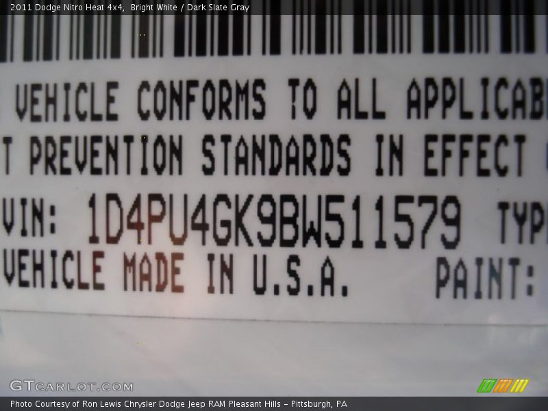 Bright White / Dark Slate Gray 2011 Dodge Nitro Heat 4x4