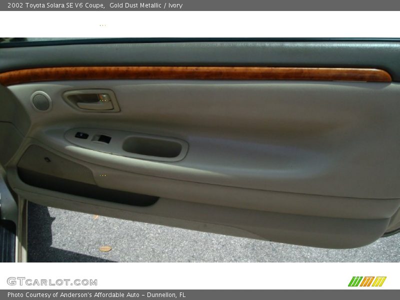 Gold Dust Metallic / Ivory 2002 Toyota Solara SE V6 Coupe
