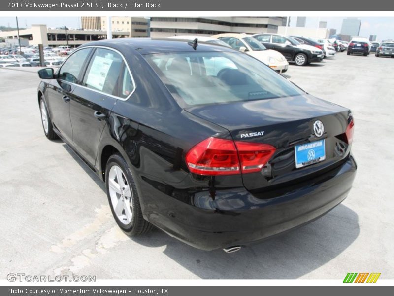 Black / Titan Black 2013 Volkswagen Passat 2.5L SE