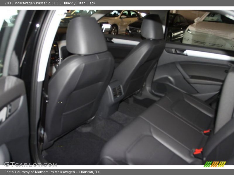 Black / Titan Black 2013 Volkswagen Passat 2.5L SE