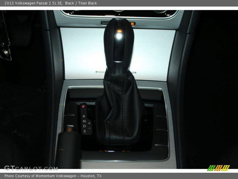 Black / Titan Black 2013 Volkswagen Passat 2.5L SE