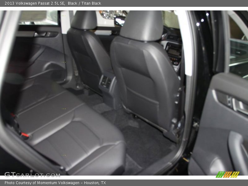 Black / Titan Black 2013 Volkswagen Passat 2.5L SE