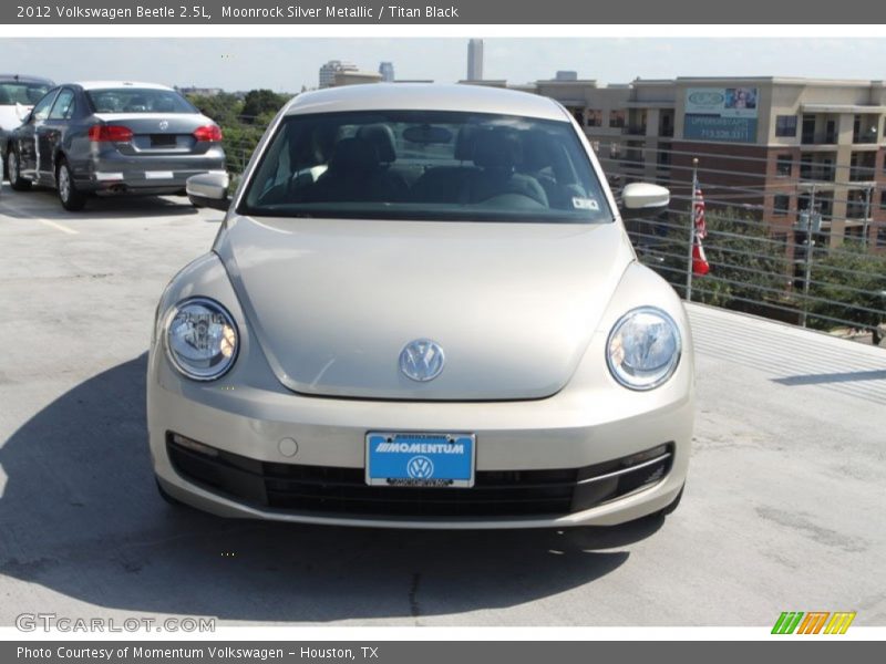 Moonrock Silver Metallic / Titan Black 2012 Volkswagen Beetle 2.5L
