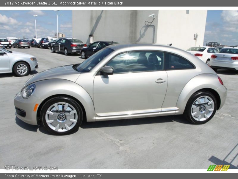 Moonrock Silver Metallic / Titan Black 2012 Volkswagen Beetle 2.5L