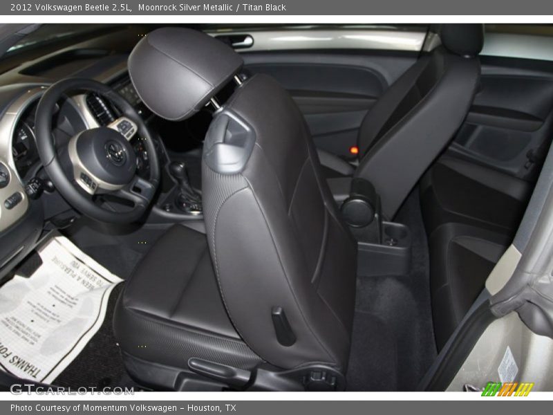 Moonrock Silver Metallic / Titan Black 2012 Volkswagen Beetle 2.5L