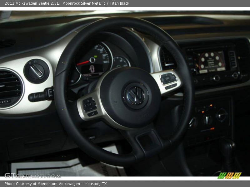 Moonrock Silver Metallic / Titan Black 2012 Volkswagen Beetle 2.5L