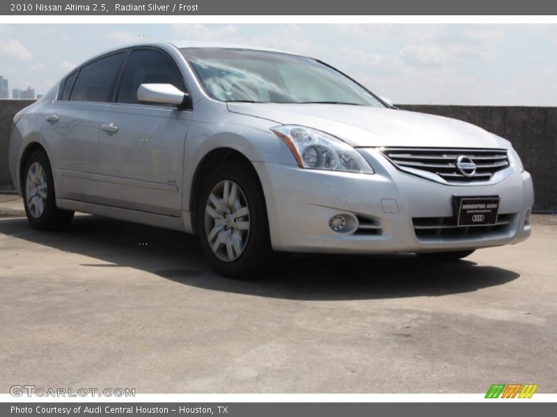 Radiant Silver / Frost 2010 Nissan Altima 2.5