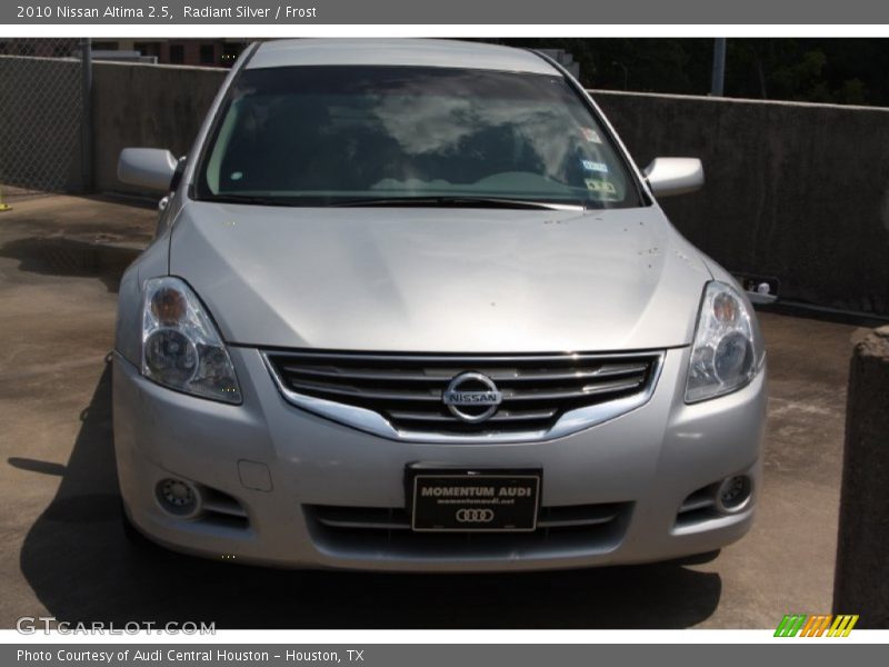Radiant Silver / Frost 2010 Nissan Altima 2.5
