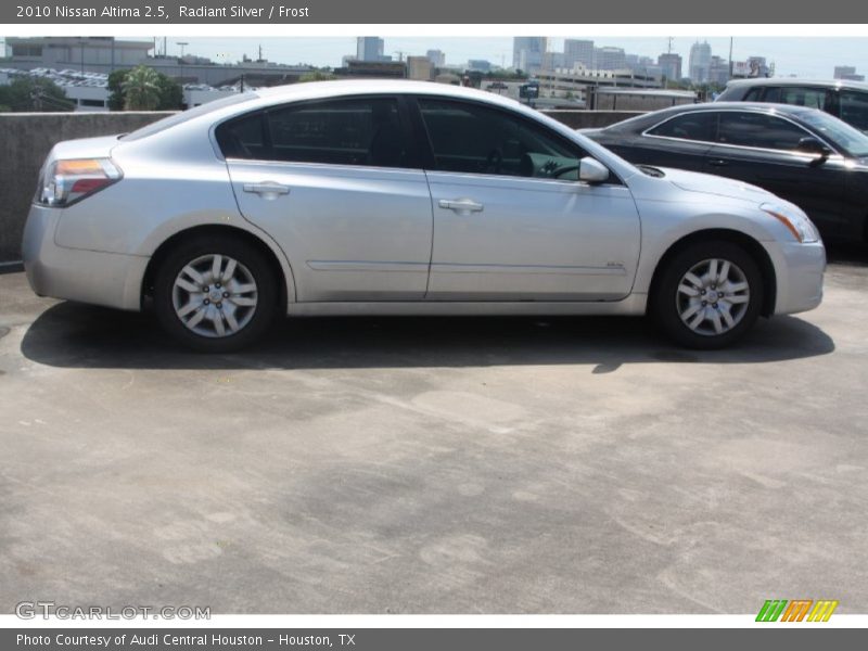 Radiant Silver / Frost 2010 Nissan Altima 2.5