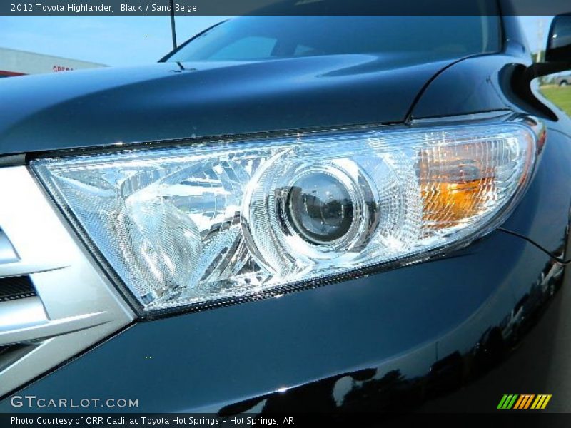 Black / Sand Beige 2012 Toyota Highlander