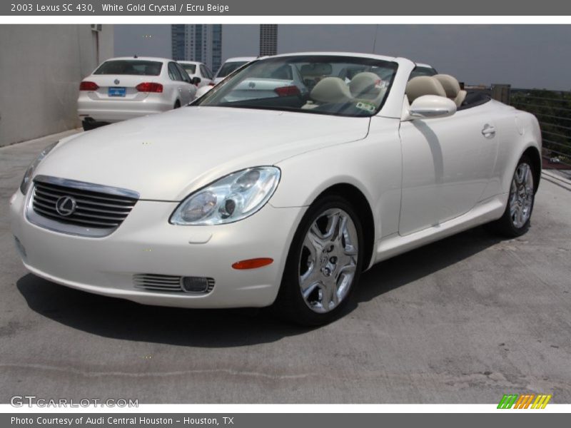 Front 3/4 View of 2003 SC 430