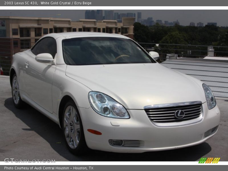 Front 3/4 View of 2003 SC 430