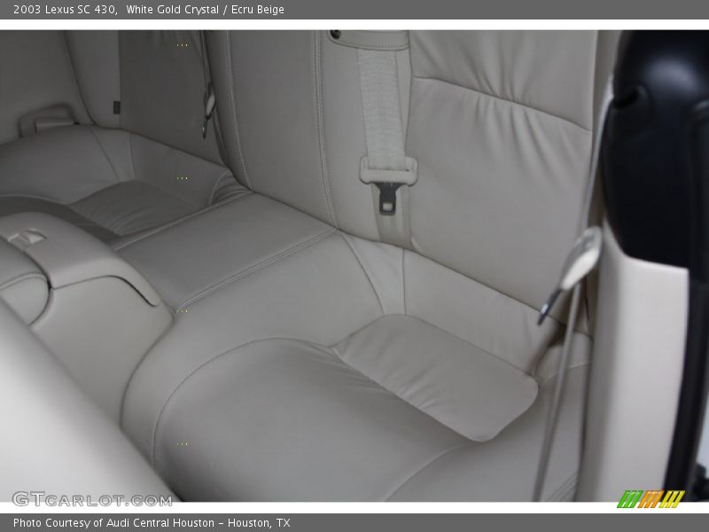 Rear Seat of 2003 SC 430