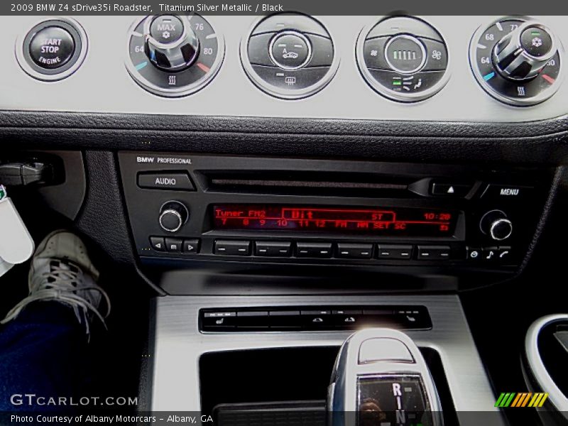 Controls of 2009 Z4 sDrive35i Roadster