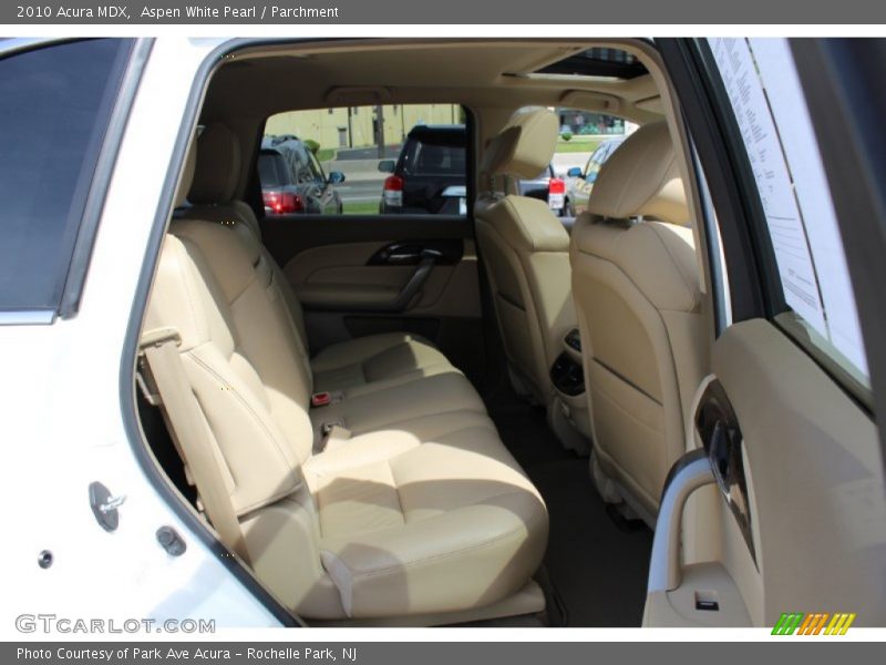 Aspen White Pearl / Parchment 2010 Acura MDX