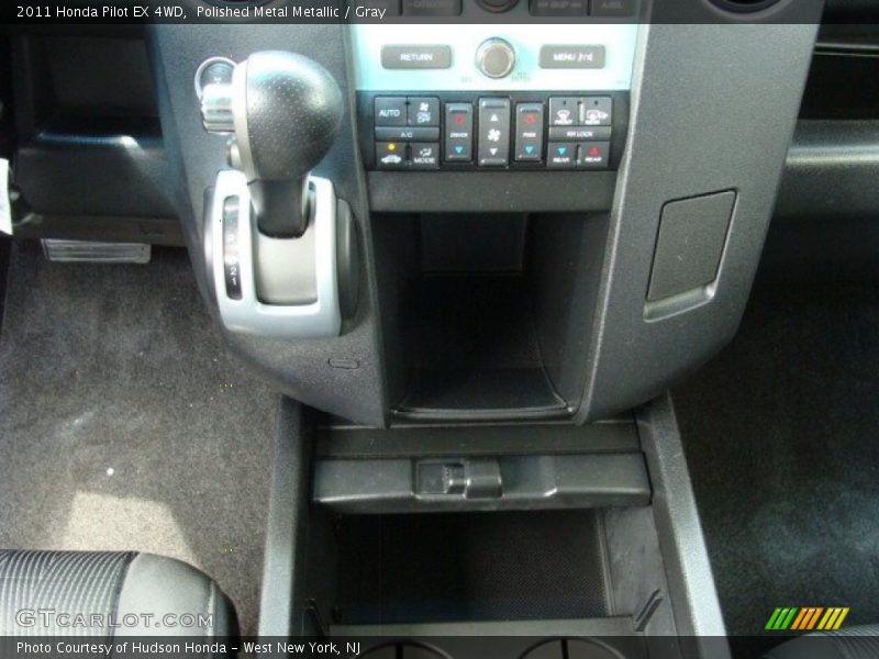 Polished Metal Metallic / Gray 2011 Honda Pilot EX 4WD