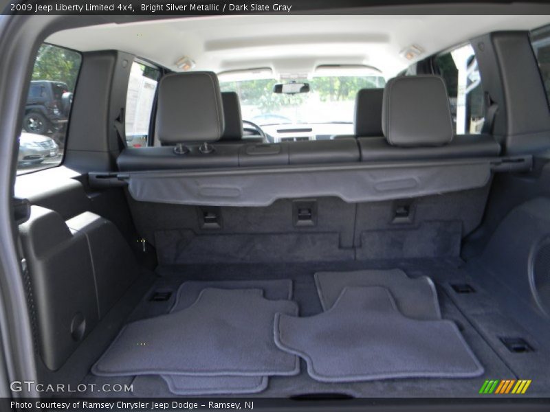 Bright Silver Metallic / Dark Slate Gray 2009 Jeep Liberty Limited 4x4