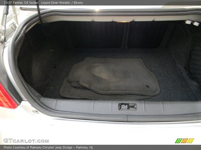 Liquid Silver Metallic / Ebony 2007 Pontiac G6 Sedan