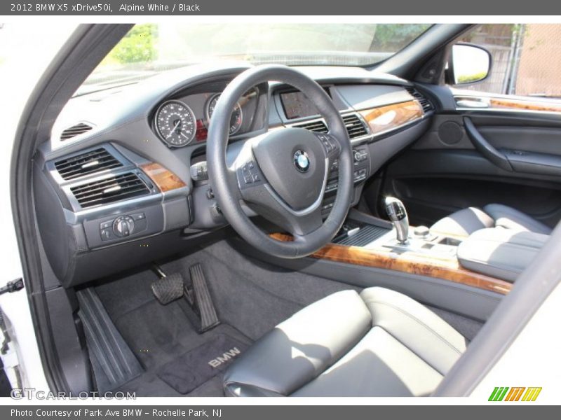 Alpine White / Black 2012 BMW X5 xDrive50i