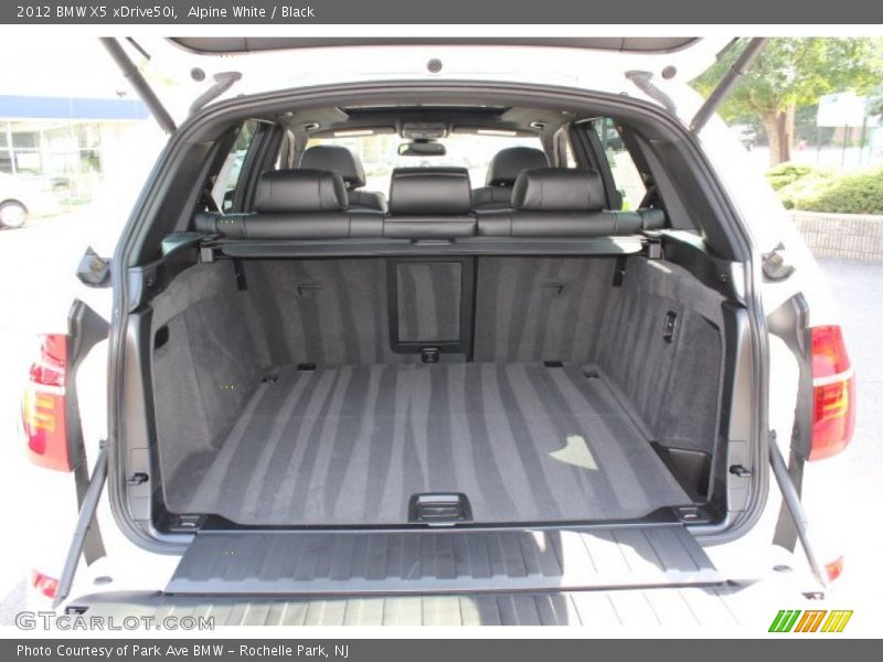 Alpine White / Black 2012 BMW X5 xDrive50i