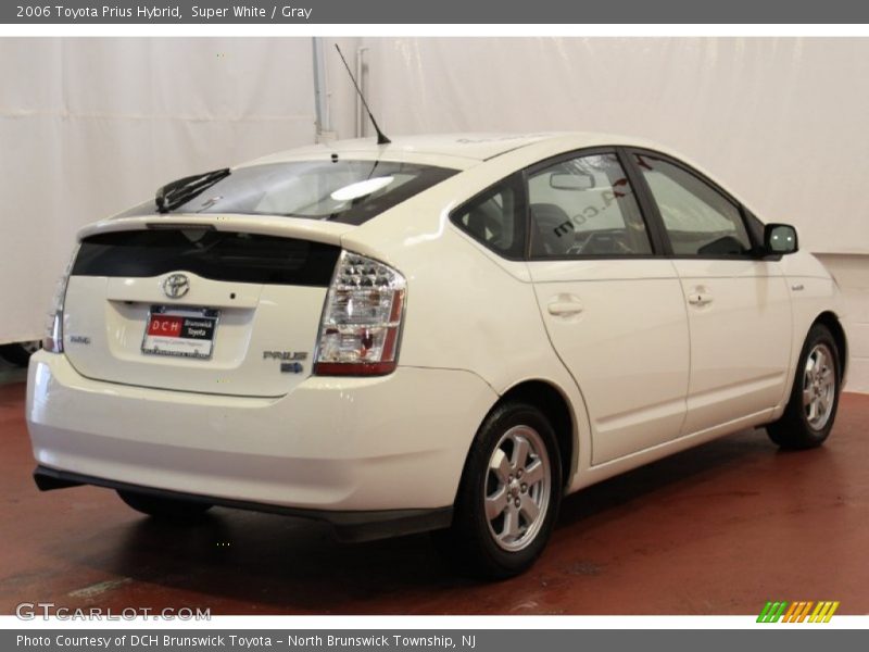Super White / Gray 2006 Toyota Prius Hybrid