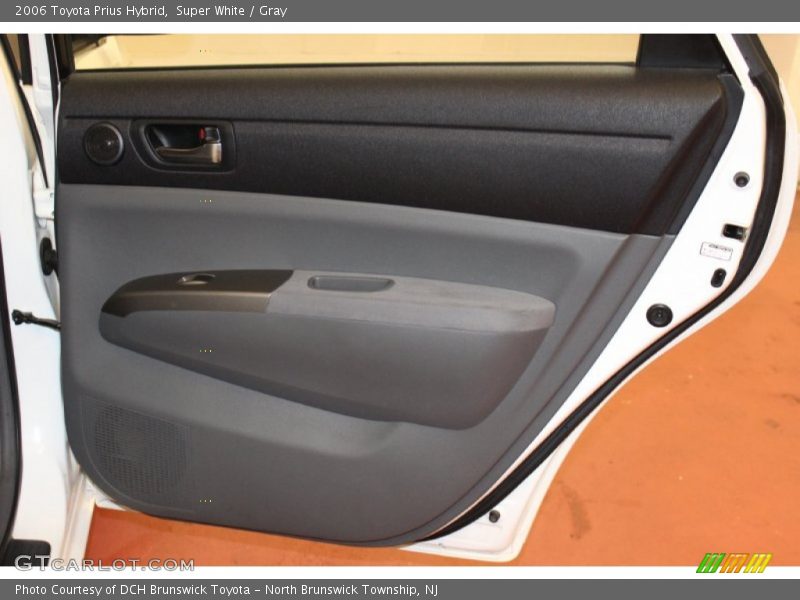 Super White / Gray 2006 Toyota Prius Hybrid