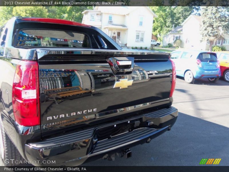 Black / Ebony 2013 Chevrolet Avalanche LT 4x4 Black Diamond Edition