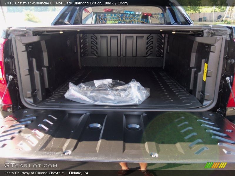 Black / Ebony 2013 Chevrolet Avalanche LT 4x4 Black Diamond Edition
