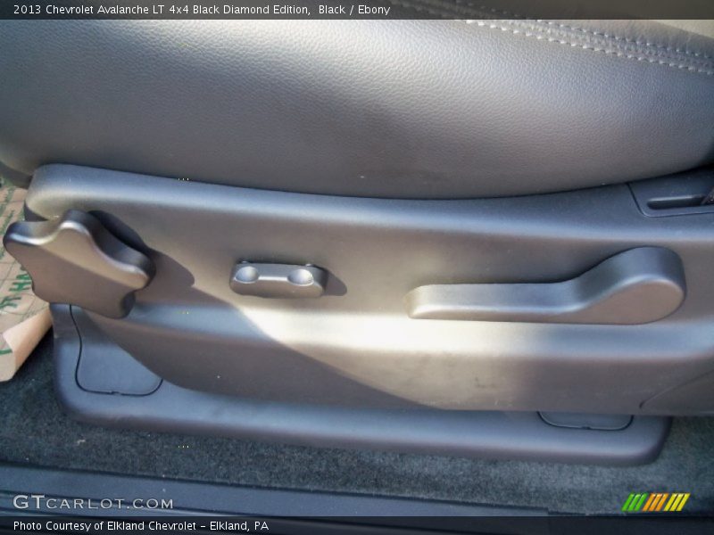 Black / Ebony 2013 Chevrolet Avalanche LT 4x4 Black Diamond Edition