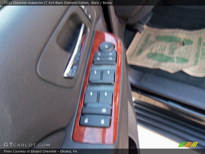 Black / Ebony 2013 Chevrolet Avalanche LT 4x4 Black Diamond Edition