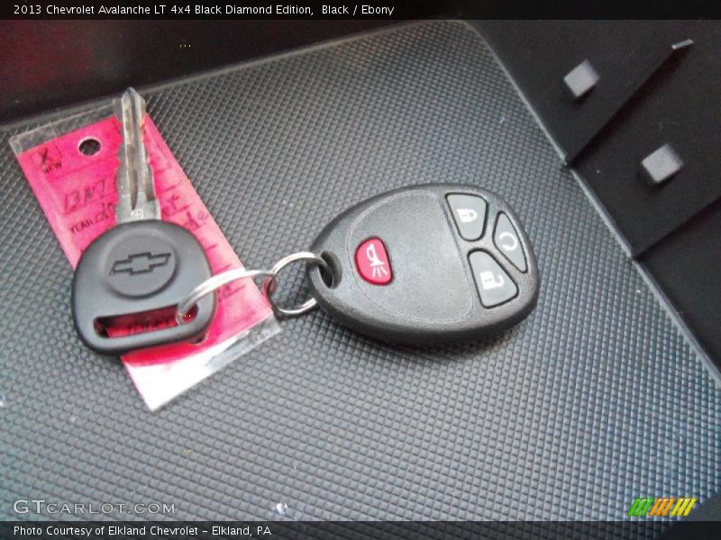 Keys of 2013 Avalanche LT 4x4 Black Diamond Edition