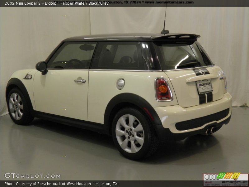 Pepper White / Black/Grey 2009 Mini Cooper S Hardtop