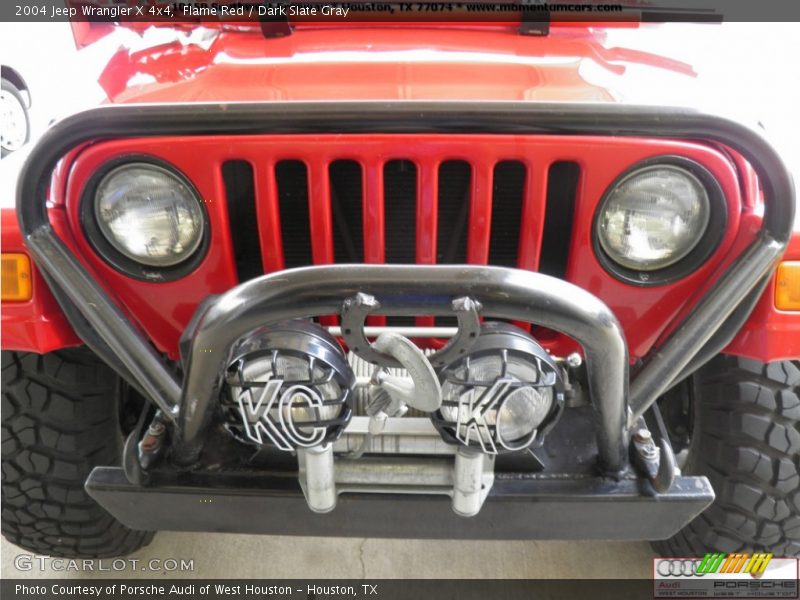 Flame Red / Dark Slate Gray 2004 Jeep Wrangler X 4x4