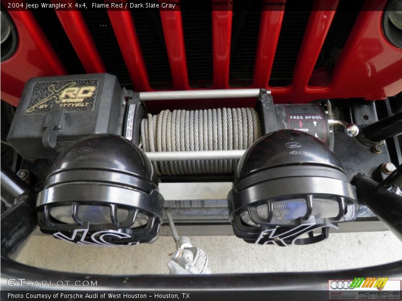 Flame Red / Dark Slate Gray 2004 Jeep Wrangler X 4x4