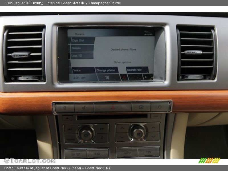 Botanical Green Metallic / Champagne/Truffle 2009 Jaguar XF Luxury