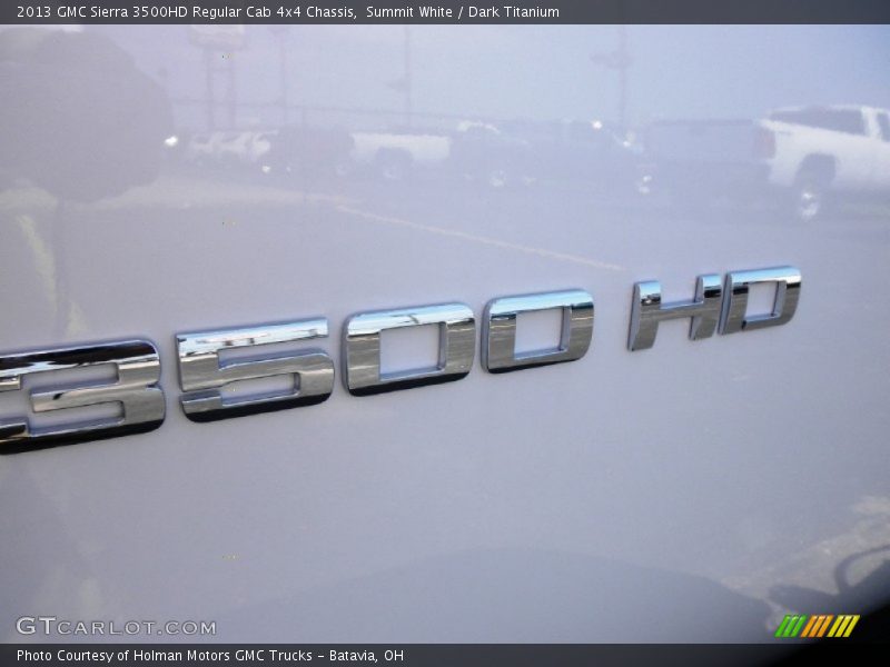 Summit White / Dark Titanium 2013 GMC Sierra 3500HD Regular Cab 4x4 Chassis