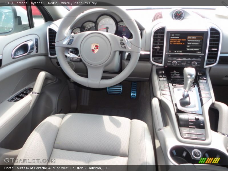 Dashboard of 2013 Cayenne S Hybrid