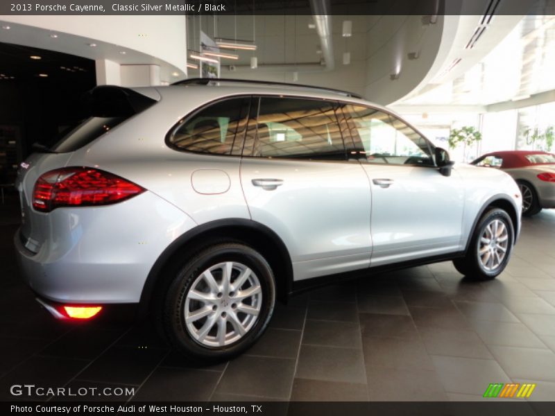 Classic Silver Metallic / Black 2013 Porsche Cayenne