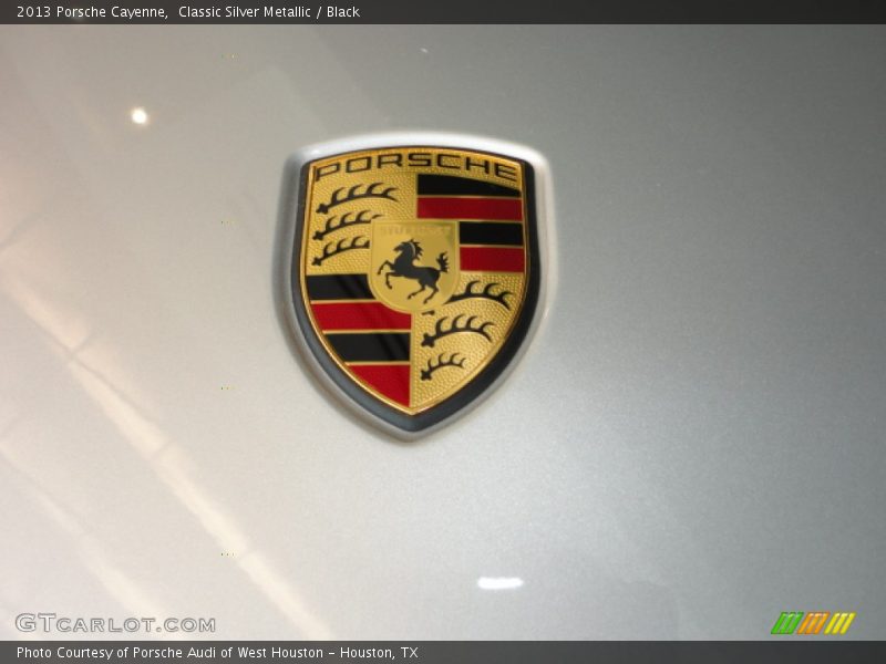 Classic Silver Metallic / Black 2013 Porsche Cayenne