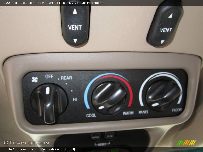 Controls of 2003 Excursion Eddie Bauer 4x4